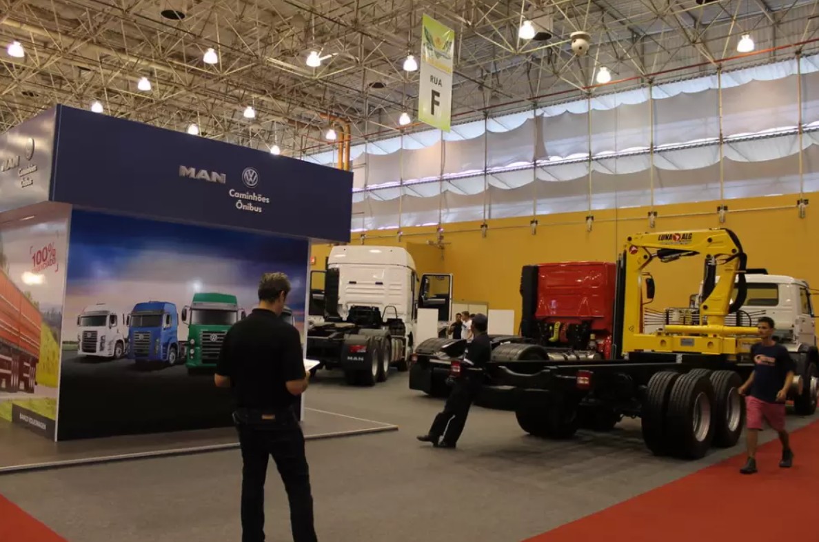 Manaus recebe lançamento da programação da Transpoamazônia, feira de transporte e logística