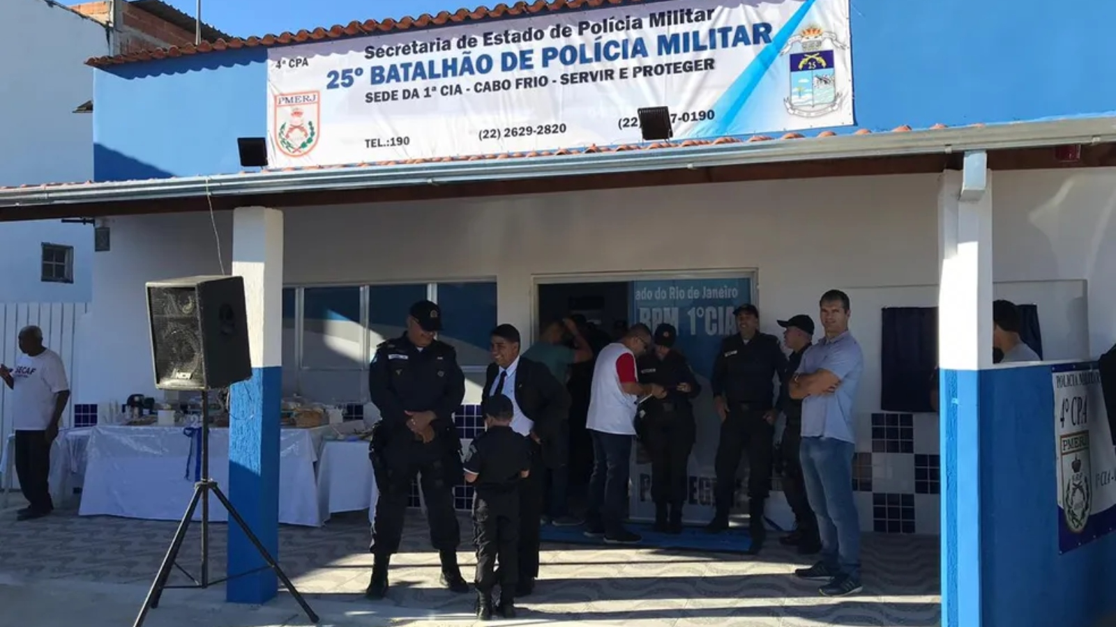 Homem com faca invade Batalhão da Polícia Militar no Ceará e anuncia assalto