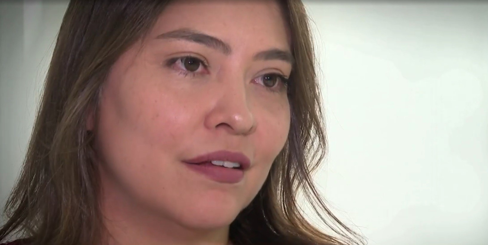 Mulher que virou sócia de empresa familiar na adolescência descobriu que devia R$ 3 milhões ao trocar plano de celular: 'Tudo ia ser tomado para pagar'