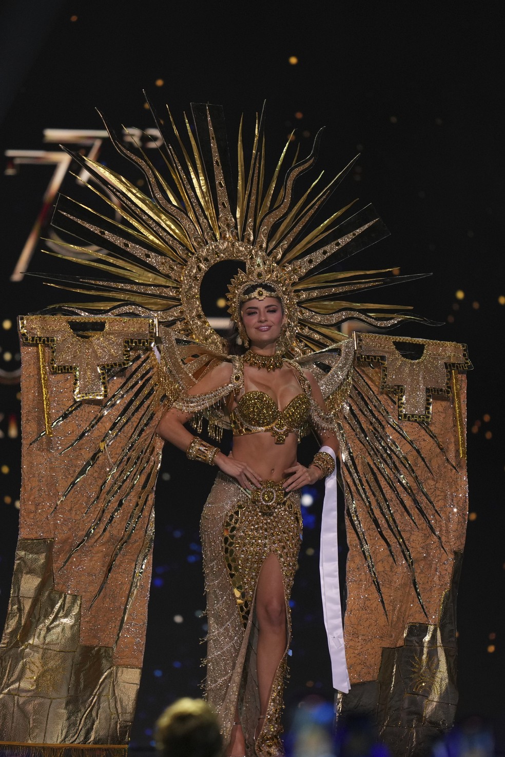 A modelo Tatiana Calmell, candidata do Peru ao Miss Universo 2024 — Foto: Fernando Llano/AP