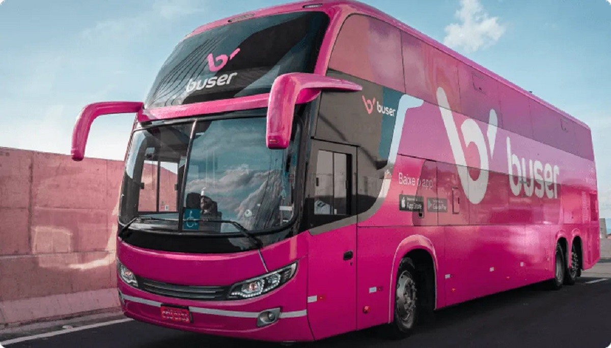 Empresa de fretamento é condenada a pagar R$ 20 mil a passageiros após apreensão de ônibus durante viagem em MG