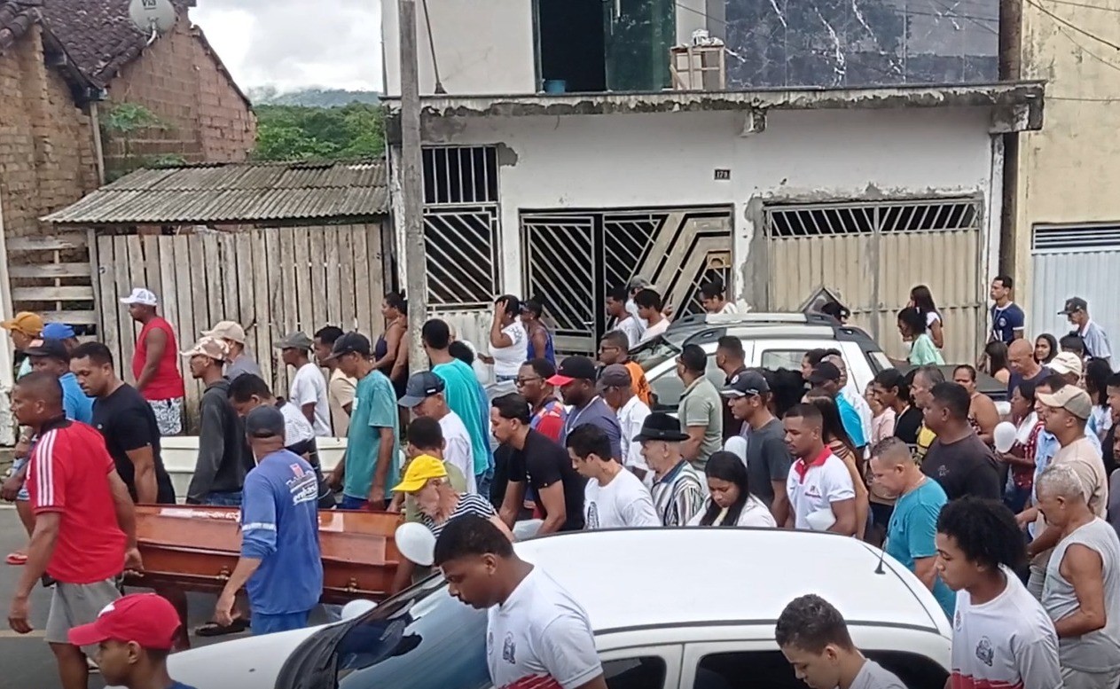 Candidata a Deusa do Ébano morta com o filho na Bahia relatou medo do suspeito um dia antes do crime 