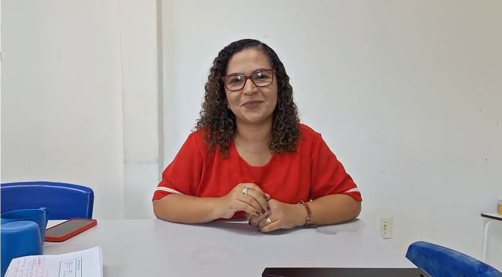 A professora de Ciências Lindellane foi responsável por aplicar o conteúdo e preparar os alunos. — Foto: Gerson Ricardo