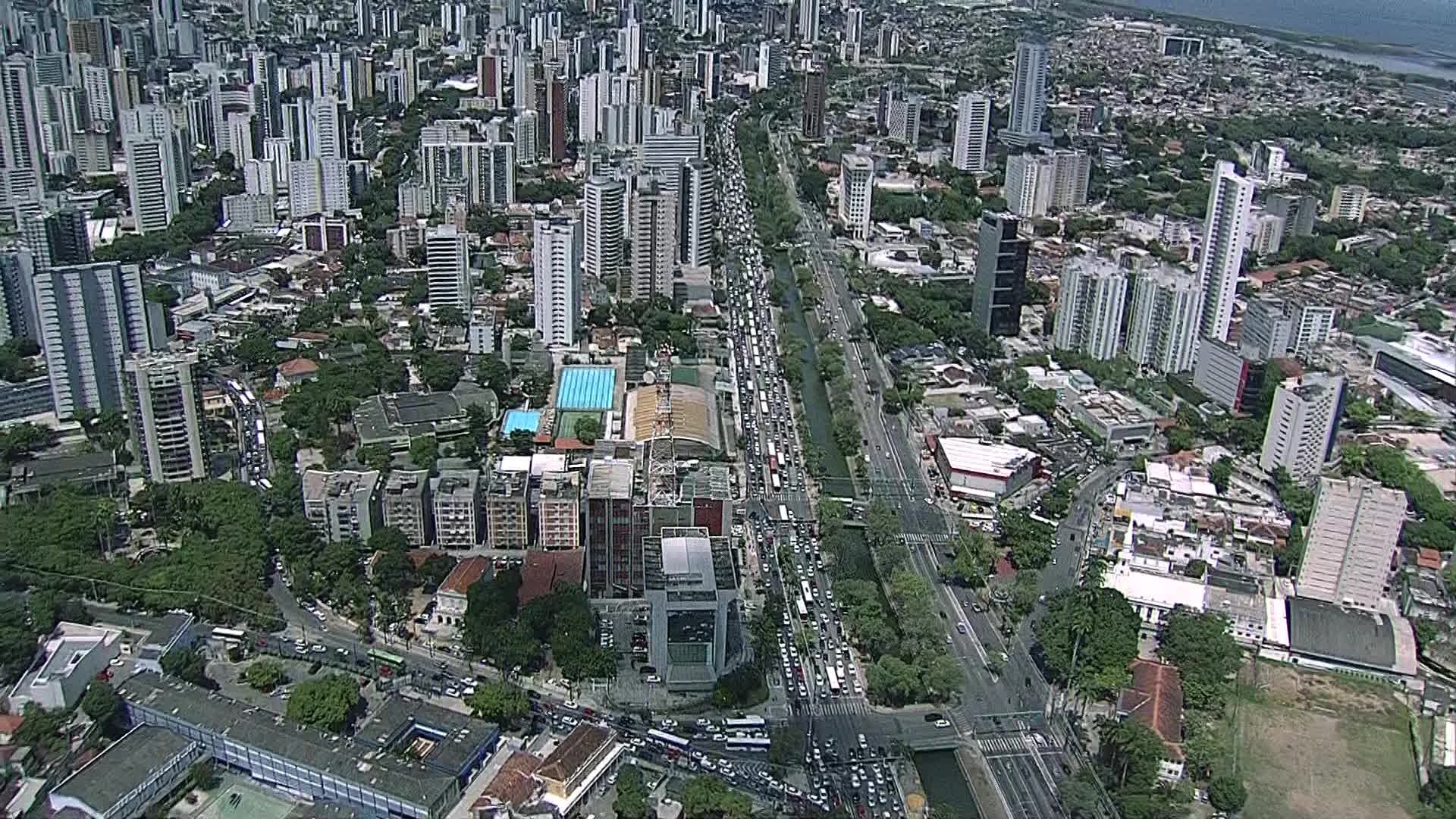 Famílias do Recife podem receber até R$ 600 para ajudar a pagar aluguel; veja como participar