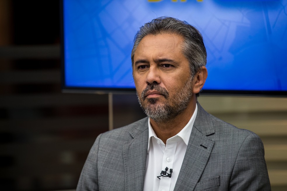 'Entre um policial ser vítima e bandidos tombarem, que eles levem sempre a pior', diz Elmano — Foto: Thiago Gadelha/SVM