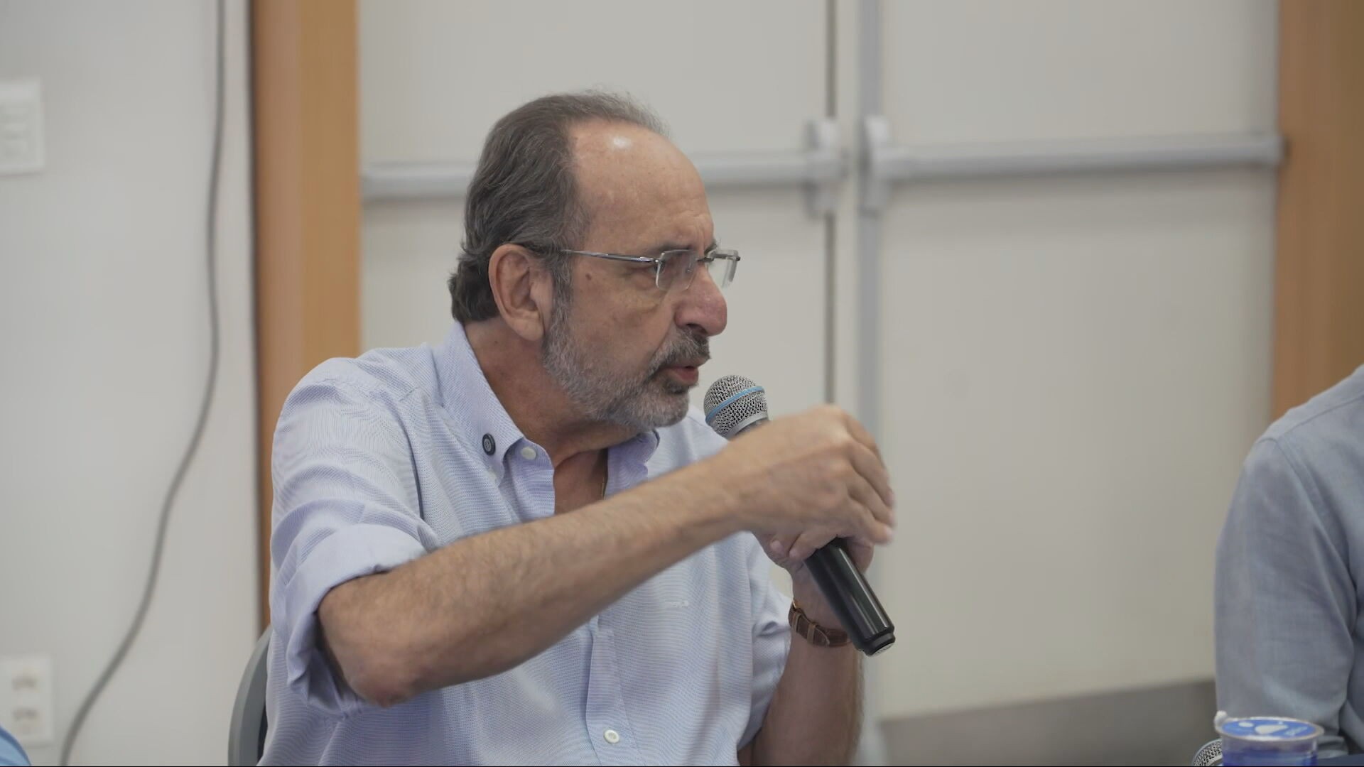 Kalil defende corte de gastos na administração pública