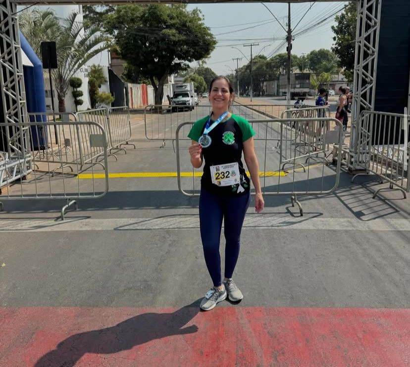 Apaixonada por esportes, mãe e profissional dedicada: Quem era a advogada morta dentro de casa em MG