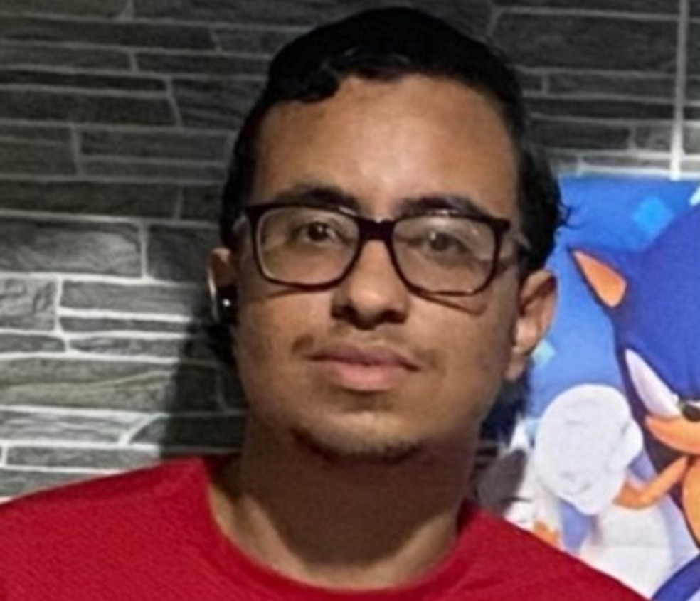 Juan Pablo da Silva Melo, de 21 anos, que morreu na Rua Dom Bosco, no bairro da Boa Vista, no Centro do Recife — Foto: Reprodução/WhatsApp