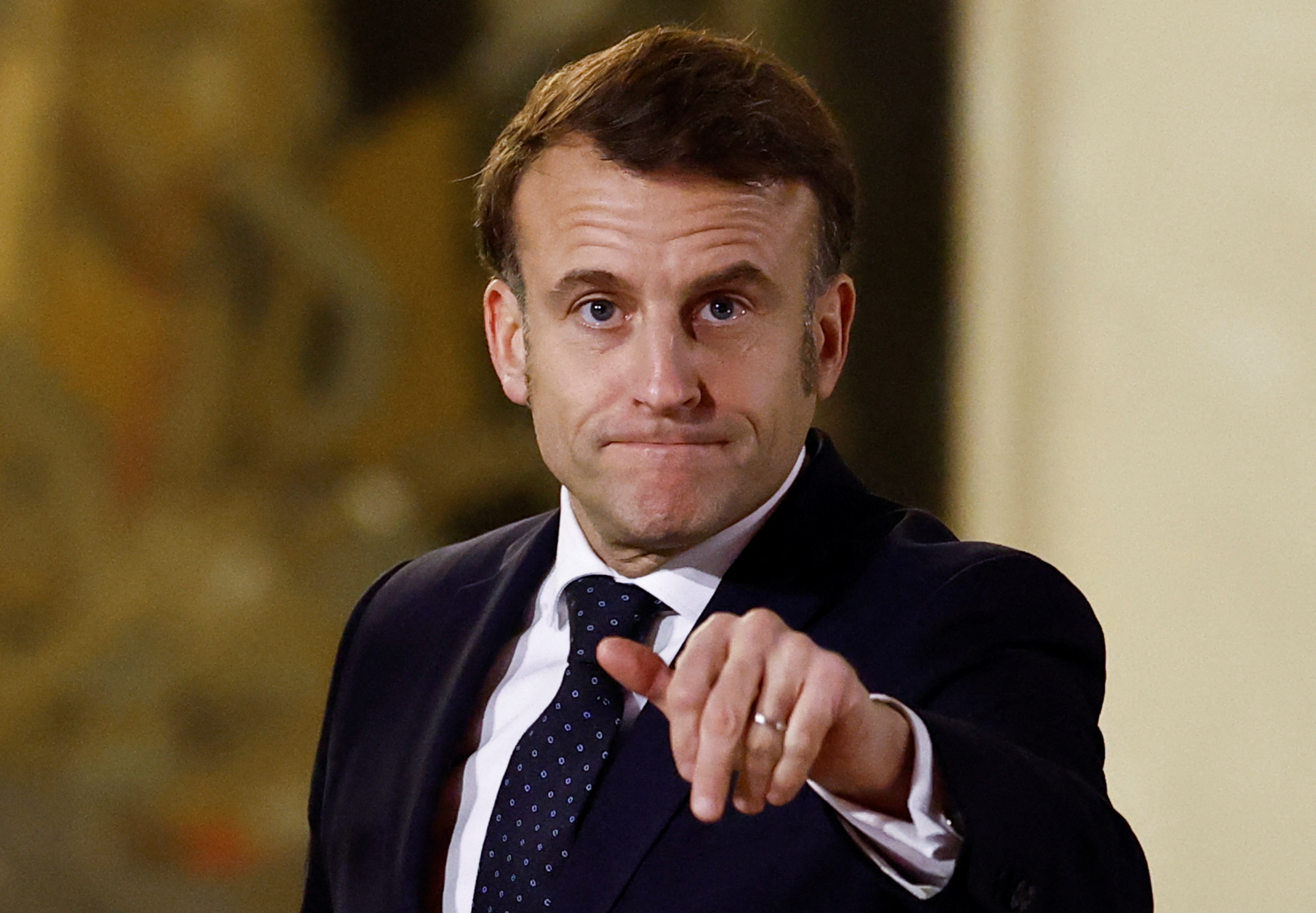 Após reunião de emergência sobre Ucrânia, Macron diz que conversou com Trump e Zelensky e defende mais investimento militar da Europa