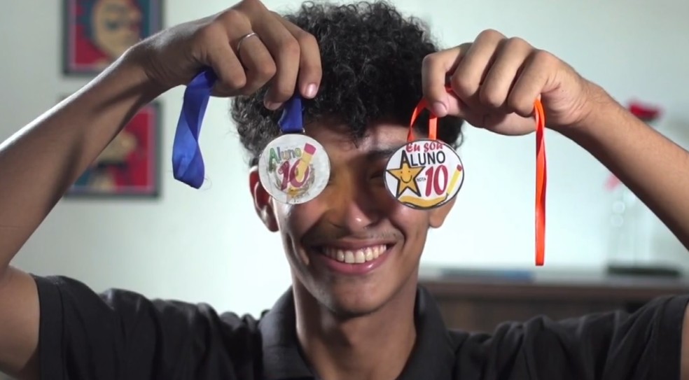 Lucas Lima, estudante potiguar passou em seletiva para estudar em escola em Hong Kong — Foto: Reprodução/Inter TV Cabugi