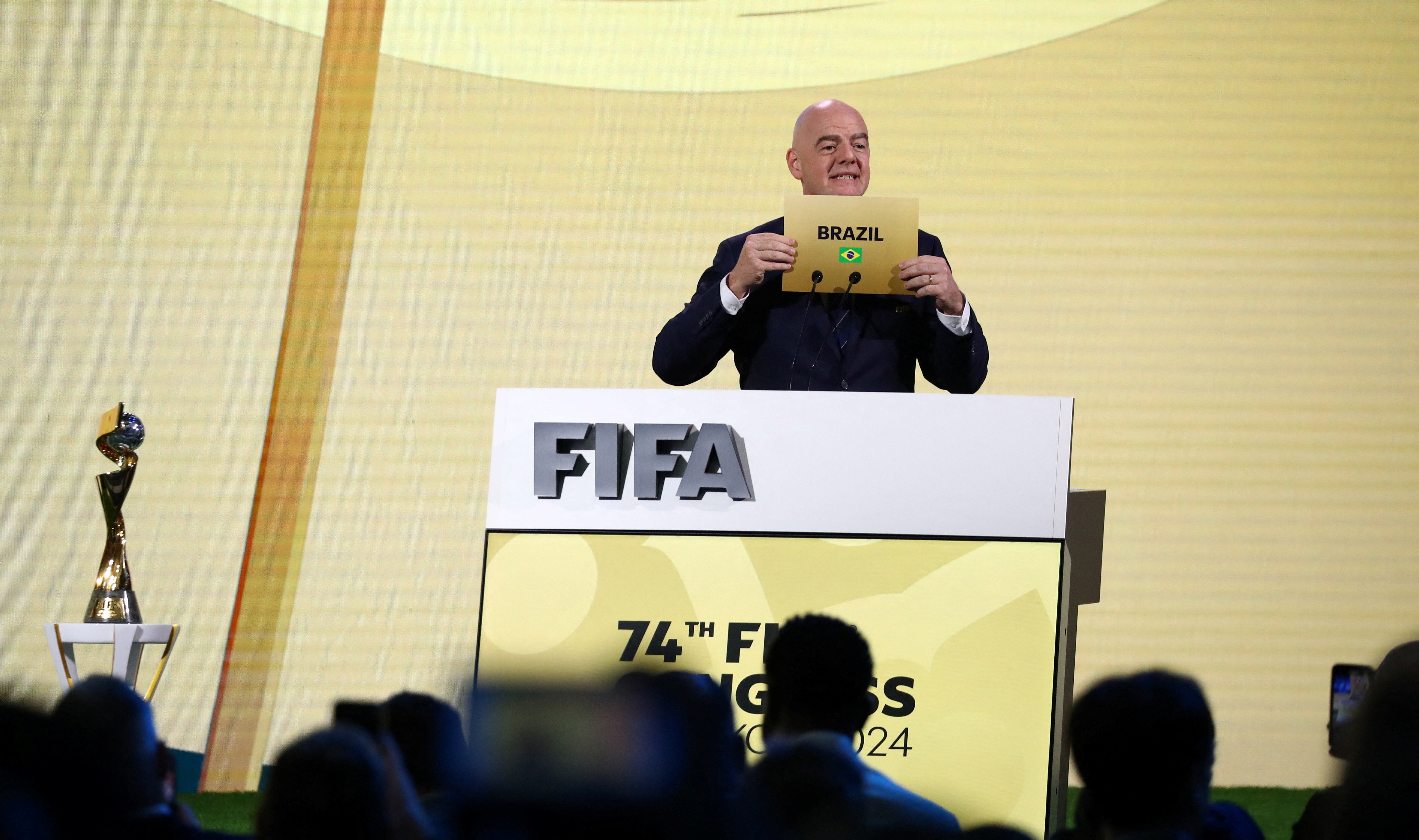 Lula recebe presidente da Fifa no Planalto; CBF diz que Brasil está apto a receber Mundial de Clubes