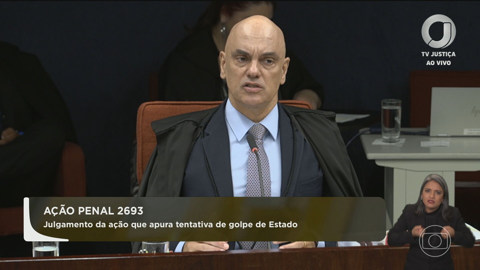 Moraes critica possibilidade de haver redução de penas para condenados na trama golpista
