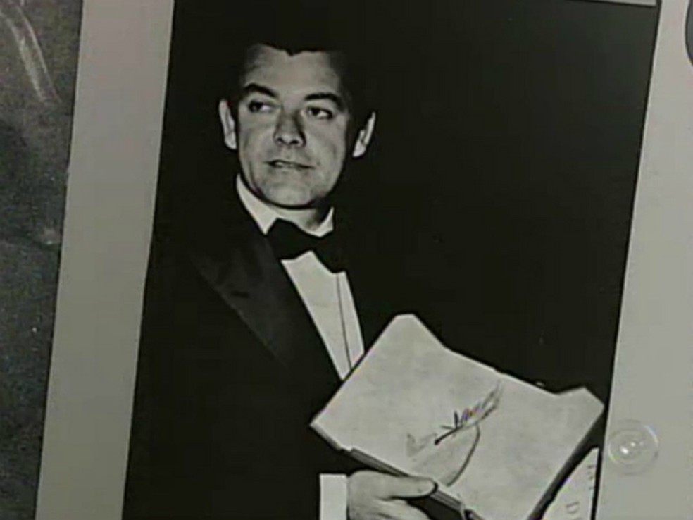 2 de 5
H&aacute; cerca de 60 anos, Anselmo Duarte ganhava o maior pr&ecirc;mio cultural do mundo &mdash; Foto: Reprodu&ccedil;&atilde;o