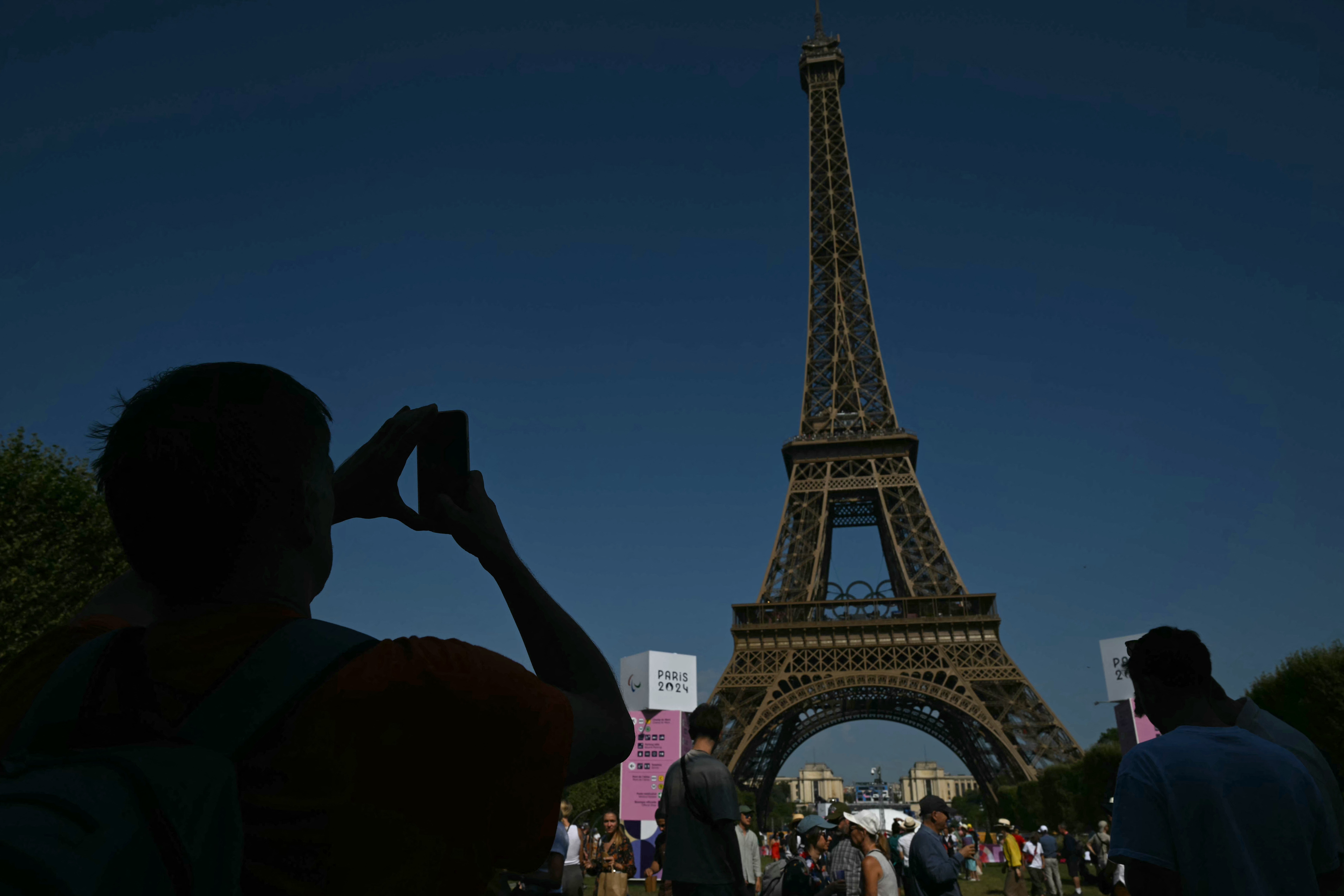 Como proteger os dados do seu celular antes de viajar para outro país