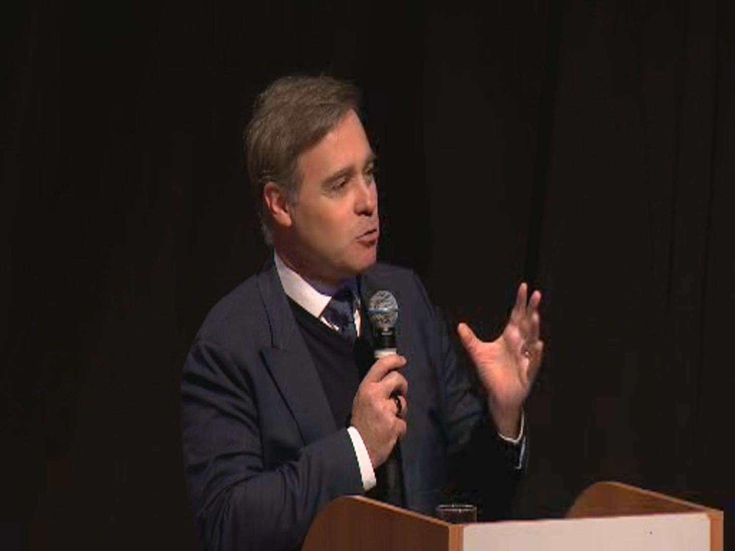 'Vivemos uma crise de credibilidade das instituições', diz ministro do STF André Mendonça em aula magna na PUC-Campinas