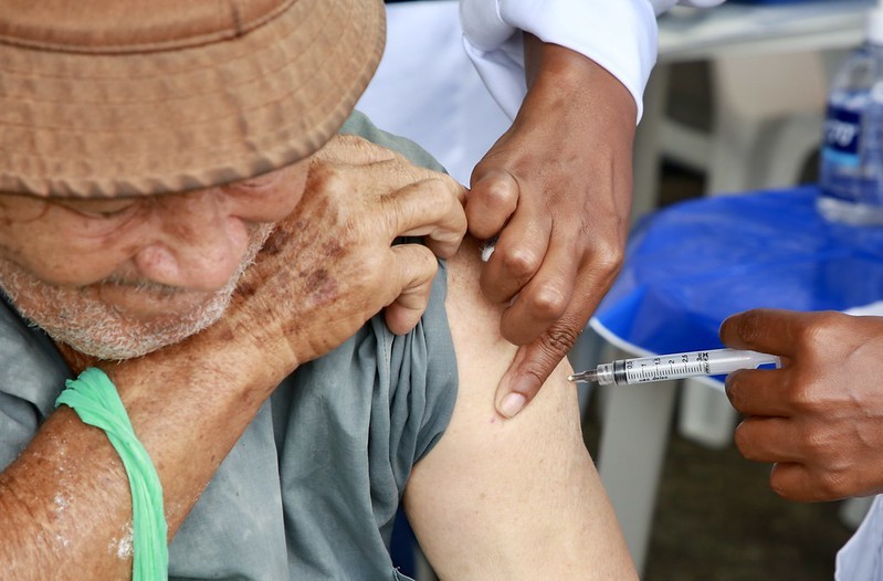 Hospital de Campinas recruta idosos para testar nova vacina da gripe do Butantan; saiba como participar