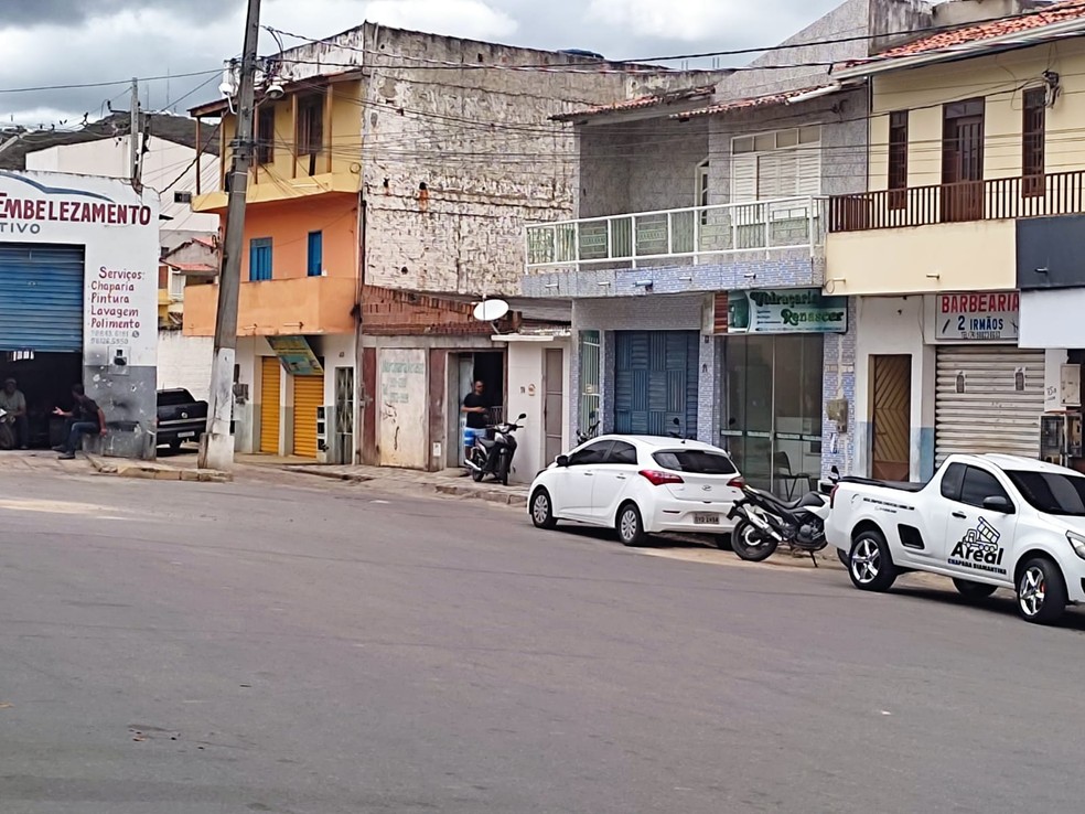 Estabelecimentos comerciais de Jacobina ficaram fechados nesta terça — Foto: Ailma Teixeira/g1 BA
