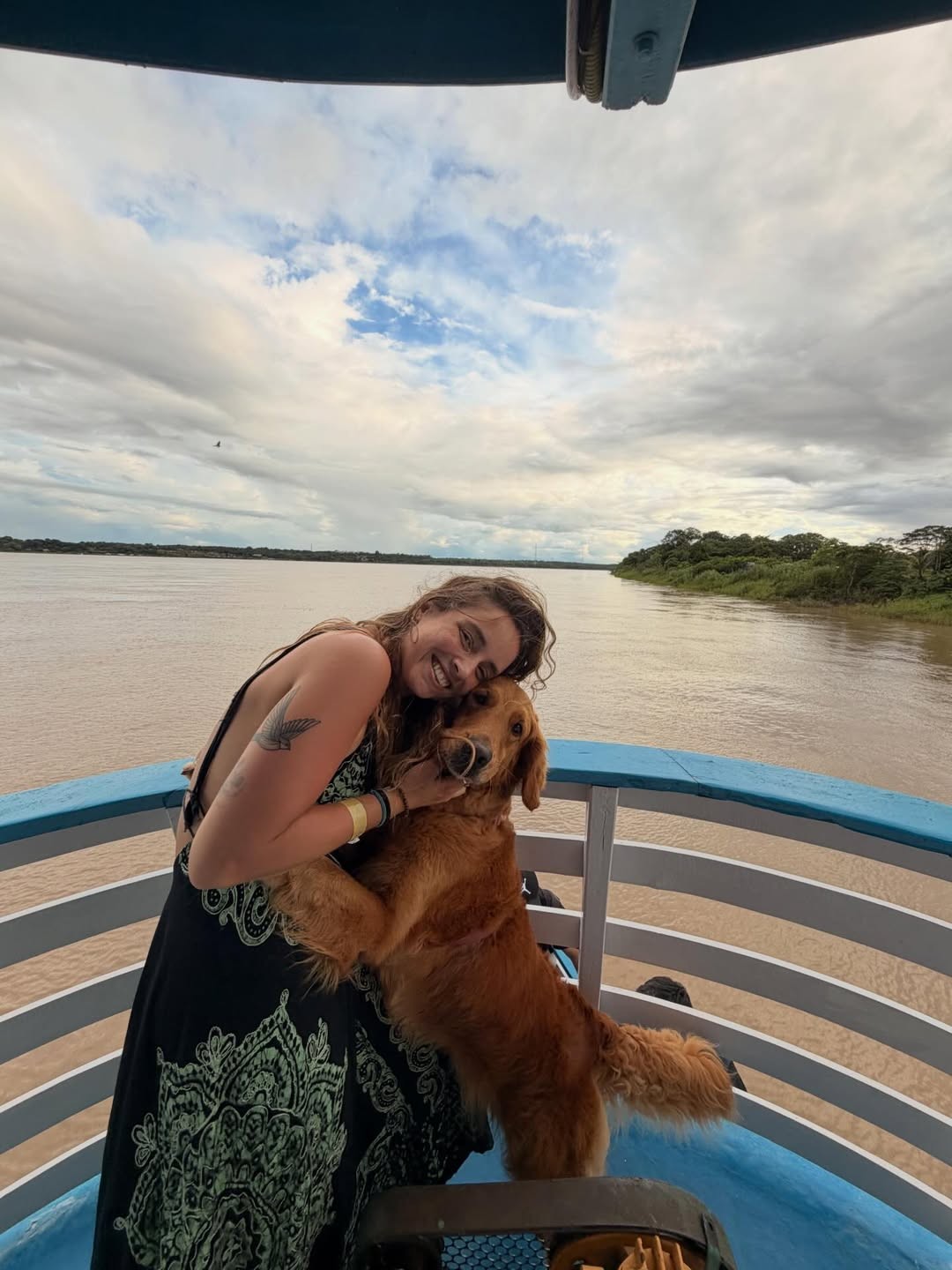 Influencer que viaja o Brasil de carro se surpreende ao ver que veículo travado foi 'arrastado' do lugar em Porto Velho: 'Como veio parar aqui?'