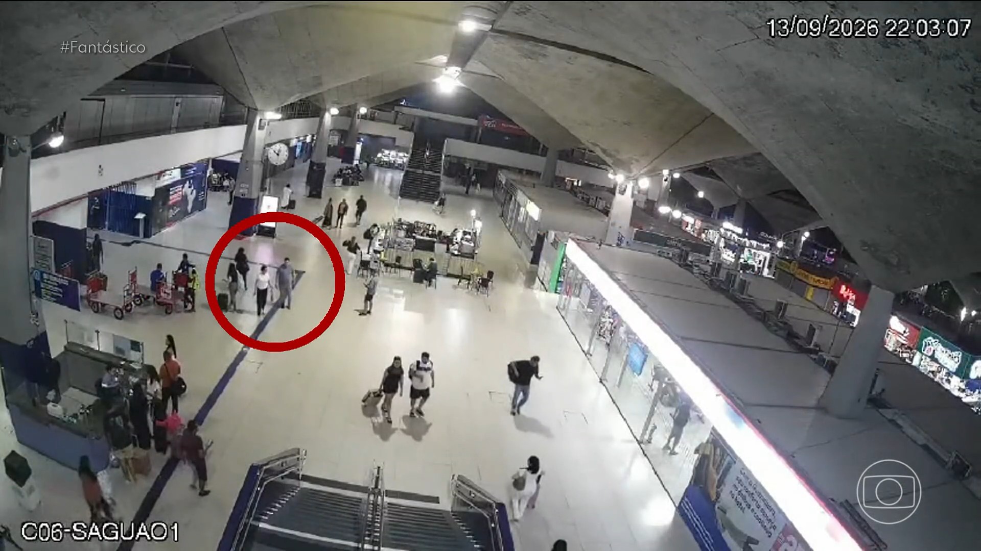 Imagens exclusivas mostram últimos momentos de namorado de estudante morta e revelam encontro com ex-mulher