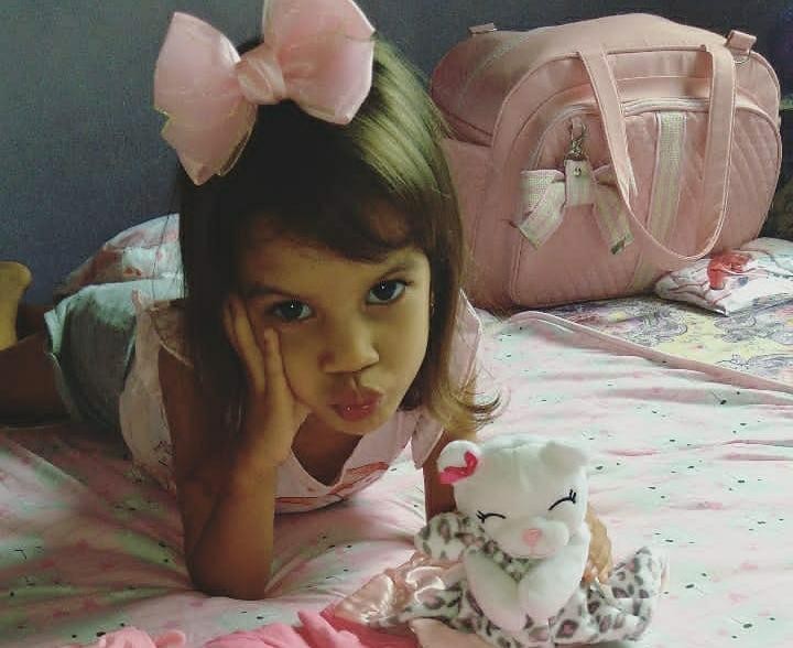Pai e madrasta de menina espancada até a morte em São Miguel dos Campos são absolvidos em julgamento 