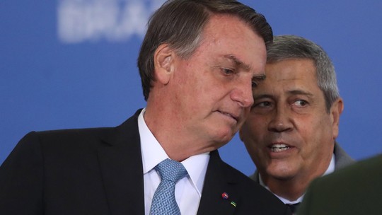 Trama golpista: defesas tentam evitar que réus se compliquem e apostam em respostas objetivas - Na reta final antes dos interrogatórios, advogados apostam em rodadas de conversas para preparar acusados. Depoimentos começam na segunda-feira (9).