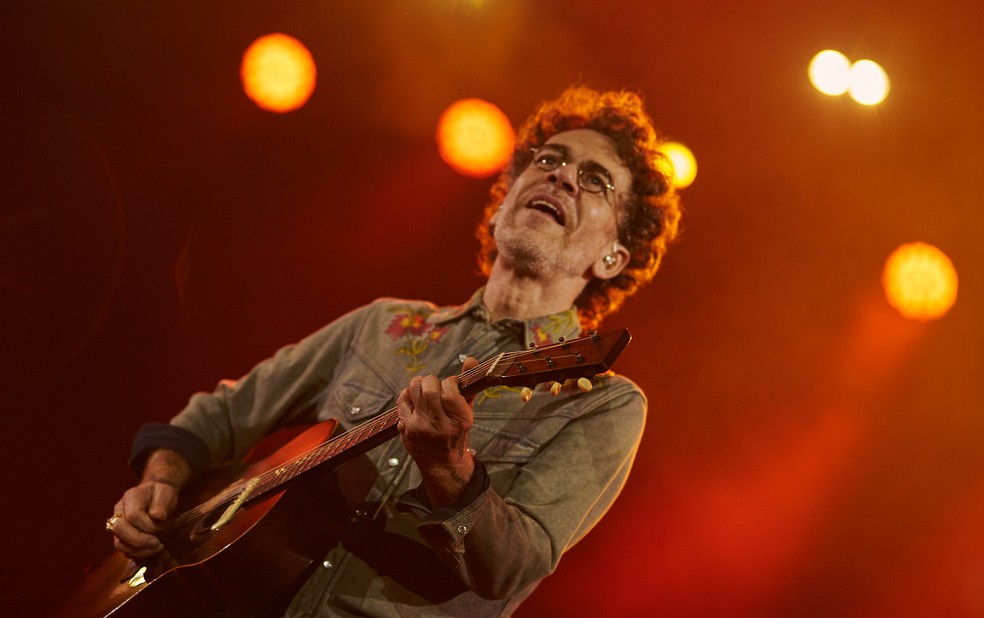 Nando Reis se apresenta no Festival Gastronômico e Cultural de Martins — Foto: Érico Andrade/g1