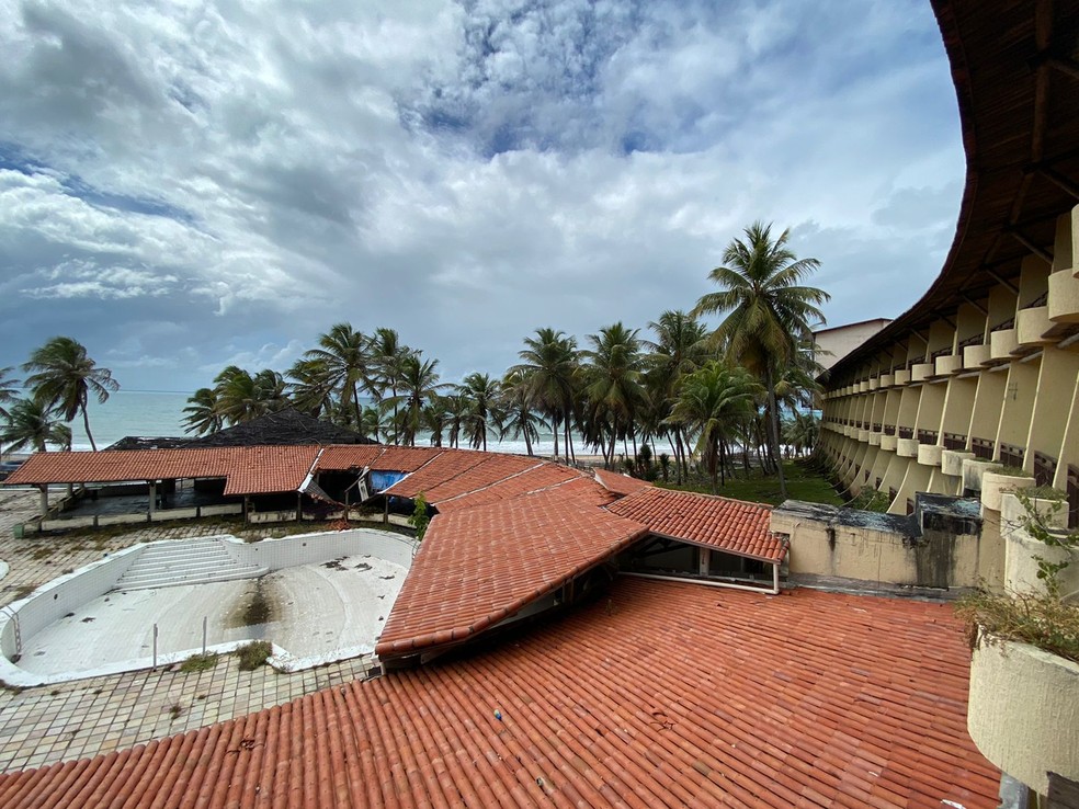 Estrutura do Hotel Parque da Costeira, em Natal — Foto: Pedro Trindade/Inter TV Cabugi