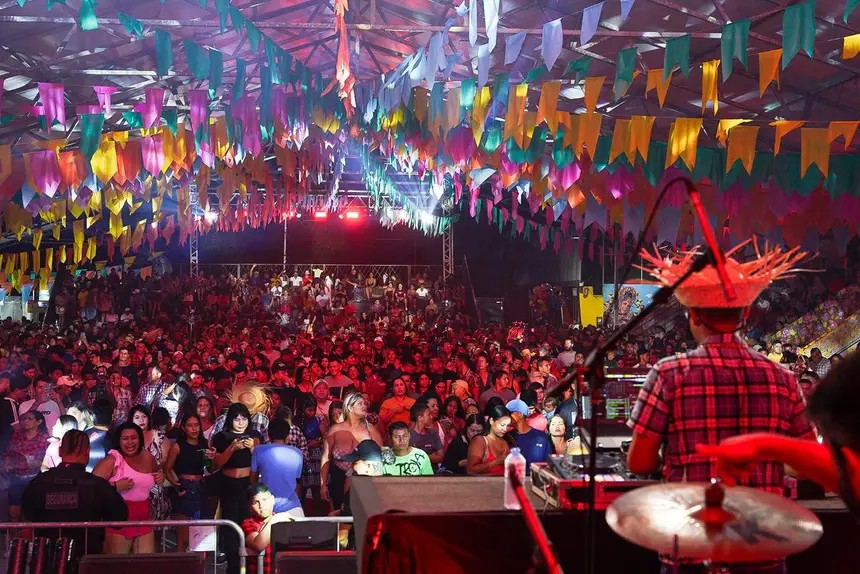 Veja em FOTOS como foi a abertura do ‘Arraiá do Povo 2025’, em Macapá