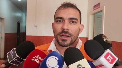 Famílias atingidas pela cheia do rio Juruá começam a voltar para casa