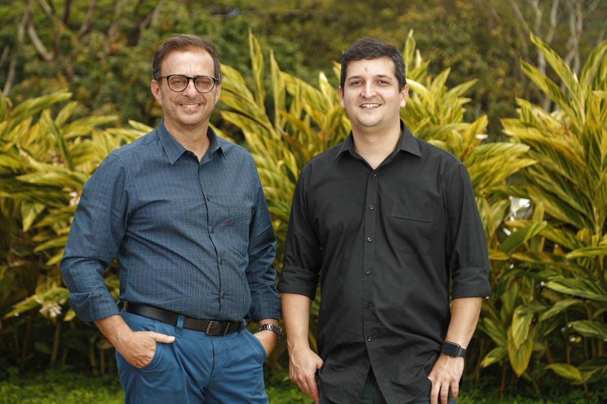 Em 'Essa República vale uma nota', Octavio Guedes e Daniel Sousa ...