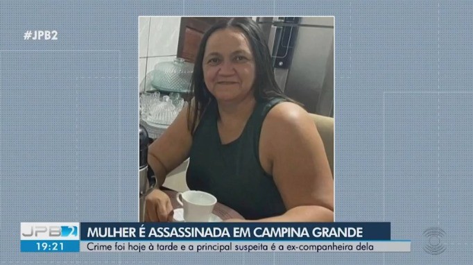 Mulher é morta a facadas em Campina Grande, e principal suspeita do feminicídio morre no hospital