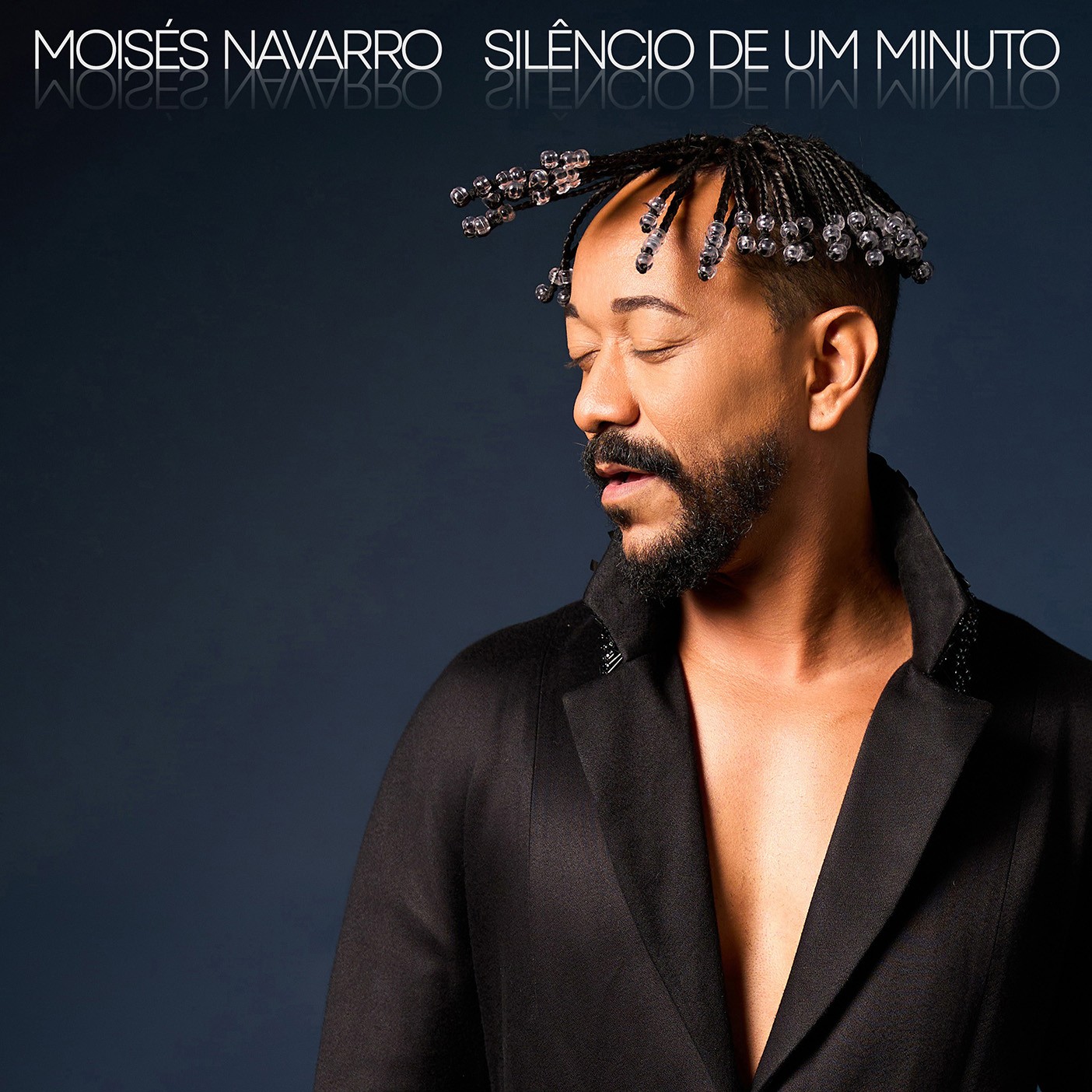 Moisés Navarro canta Noel Rosa com correção em álbum valorizado por convidados como Maurício Tizumba