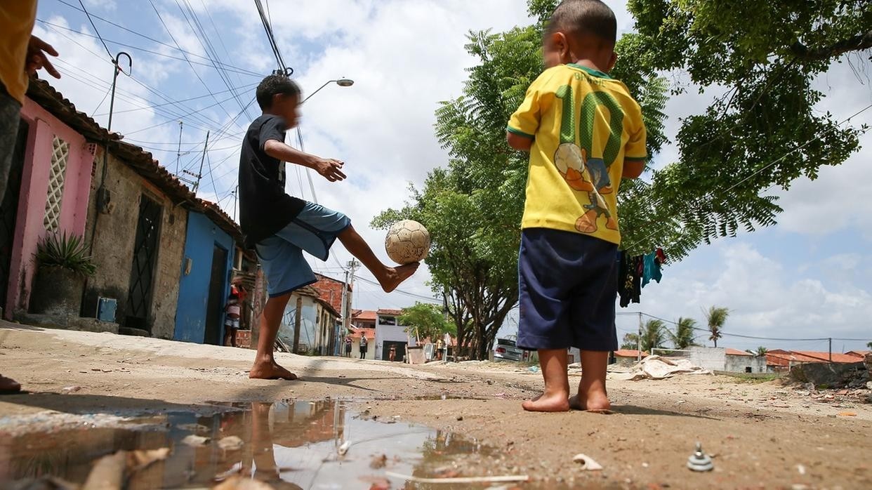 Mais de 59 mil crianças deixam extrema pobreza no Ceará em dois anos, diz Ipece