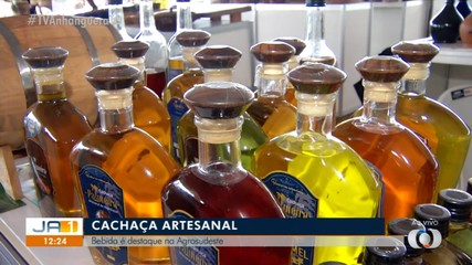 Produtores de cachaça artesanal expõem produtos na feira Agrosudeste