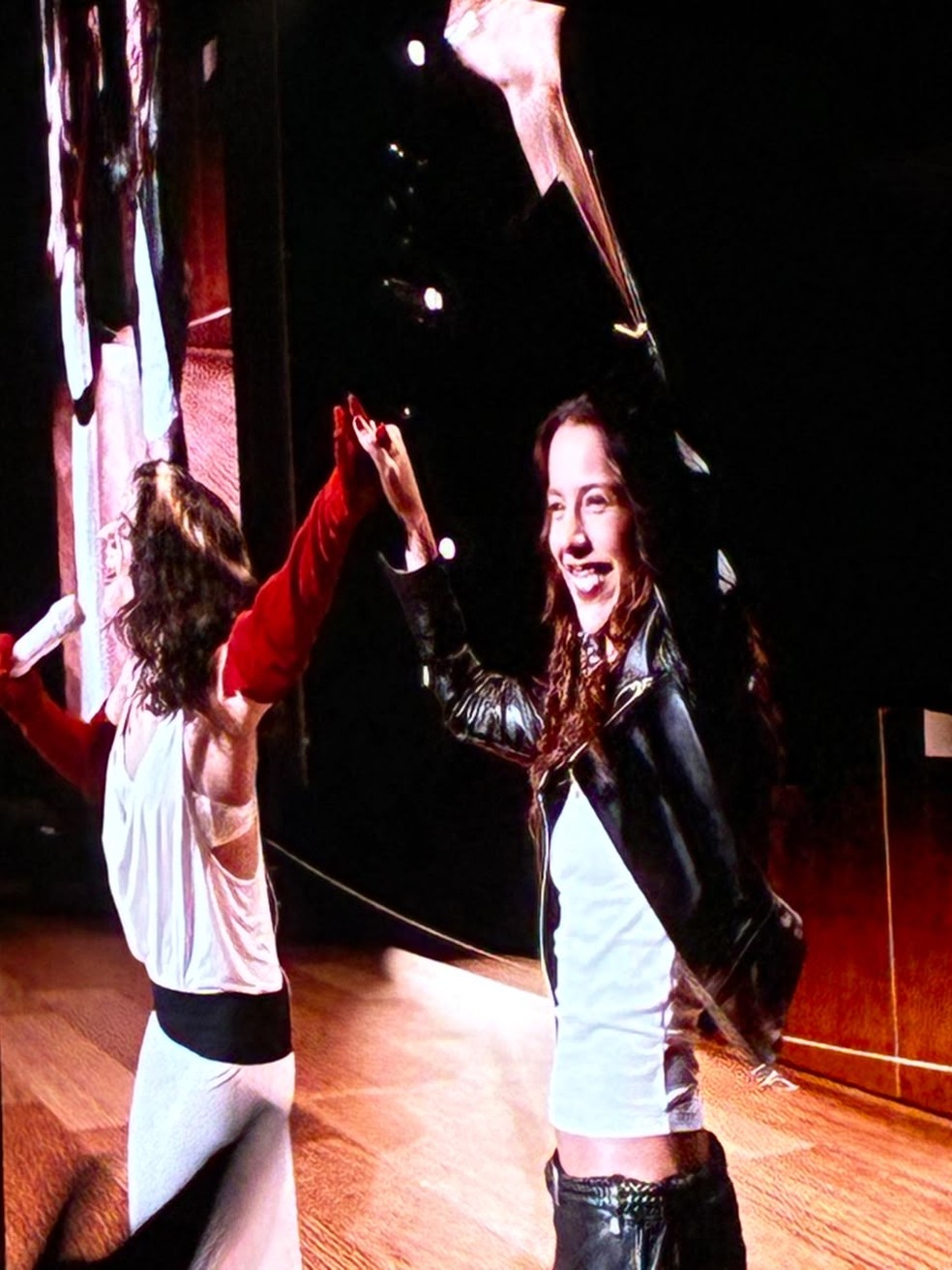 Rosalía e Marina Sena na Farmasi Arena, no Rio. — Foto: Dora Guerra/g1