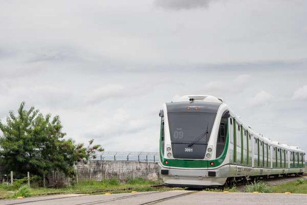 Como chegar até Accioly Peças CHEVROLET em República de Ônibus, Metrô ou  Trem?