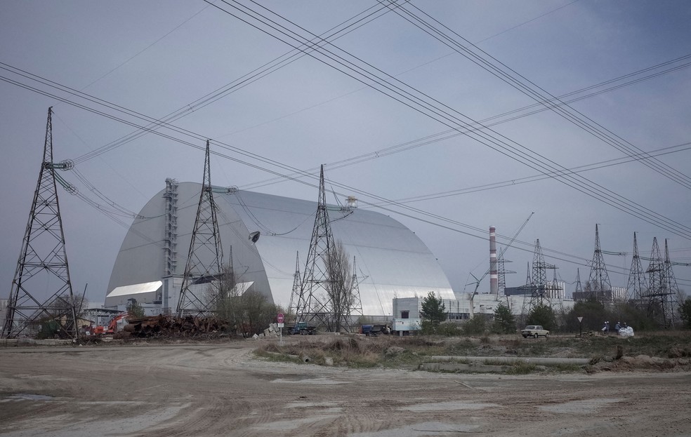 Vista da exitinta usina nuclear de Chernobyl, na Ucrânia. Foto de 2022. — Foto: Gleb Garanich/Reuters