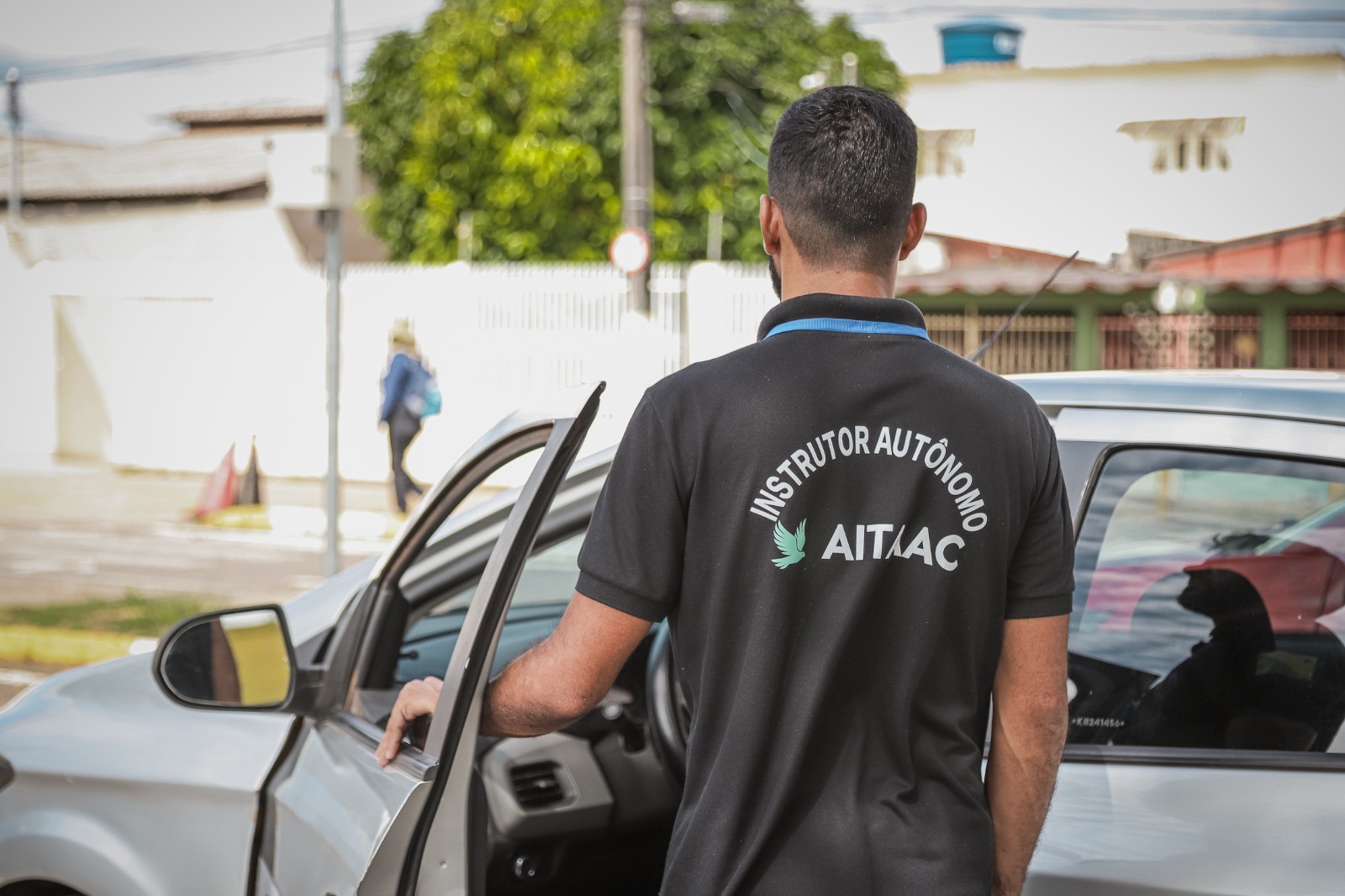 Detran-RJ autoriza instrutores autônomos de trânsito, mas sistema de agendamento ainda limita atuação — image 1