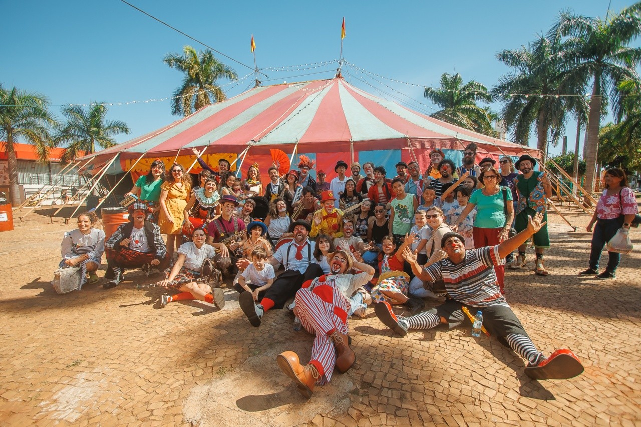 Encontro internacional de palhaços reúne 60 artistas e tem mais de 30 atrações gratuitas em Fernandópolis