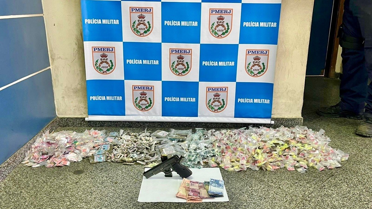 Três homens são presos por tráfico de drogas em condomínio de Maricá