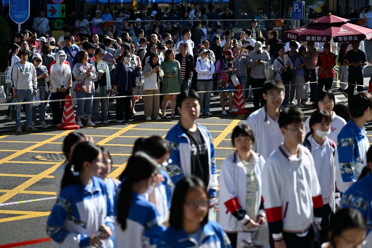 Gaokao: 'vestibular mais difícil do mundo' tem tecnologia anti-cola, bloqueio de IA e silêncio nas ruas na China