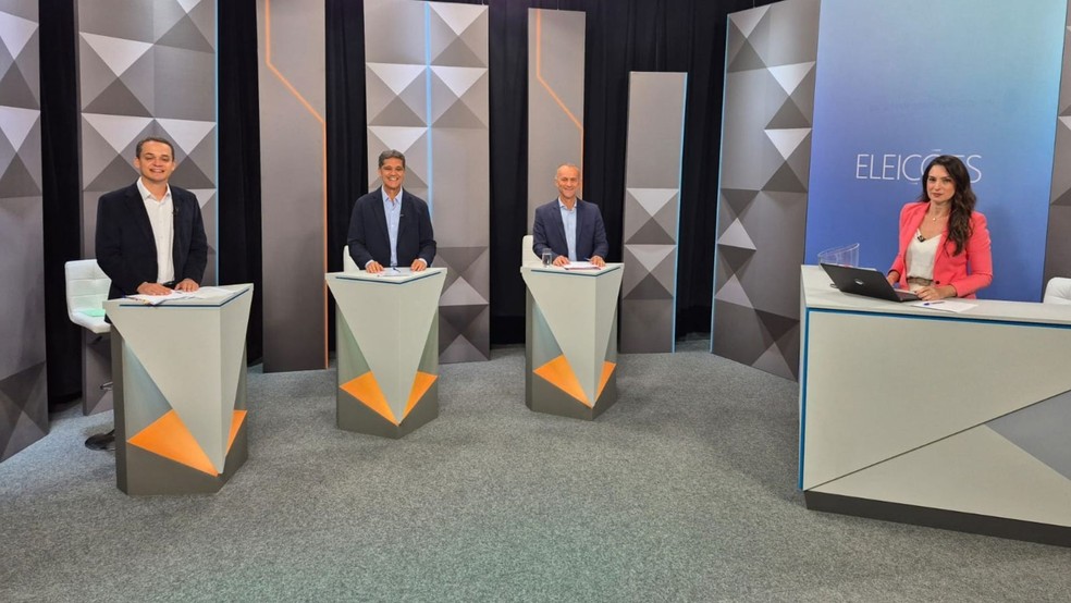 Lorenzo Pazolini (Republicanos), Ricardo Ferraço (MDB) e Helder Salomão (PT) no debate da TV Gazeta — Foto: Vitor Ferri/g1