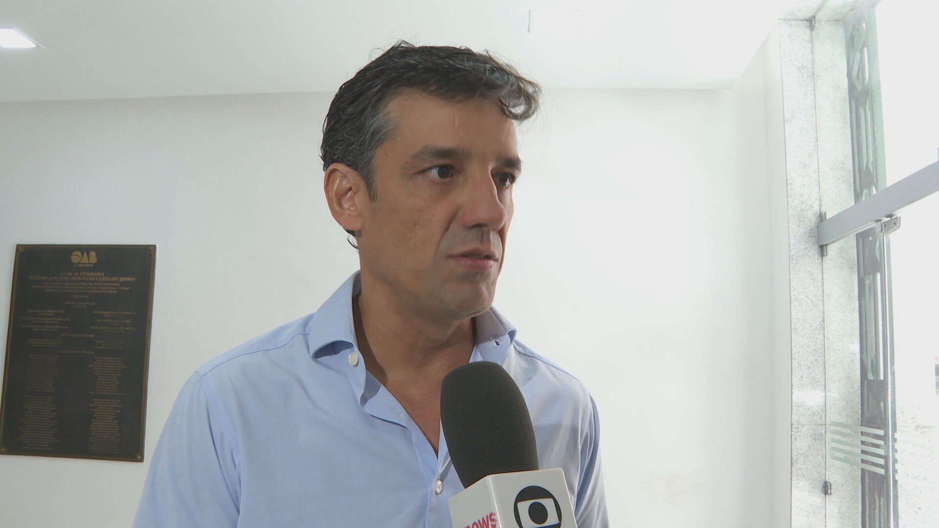 Daniel Coelho promete recuperação de calçadas e contratação de moradias no Centro do Recife