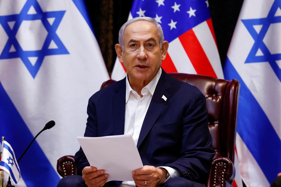 Benjamin Netanyahu, premiê israelense, durante discurso ao lado de Joe Biden em 18 de outubro de 2023 — Foto: Evelyn Hockstein/REUTERS