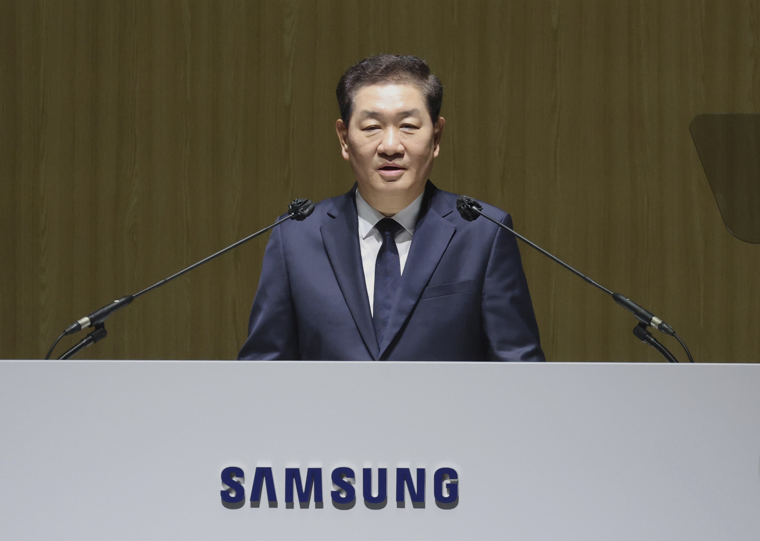 CEO da Samsung morre aos 63 anos