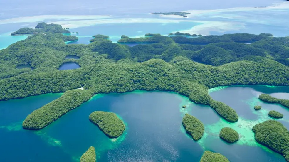 Imagem aérea das Rock Islands, em Koror, Palau. — Foto: BBC