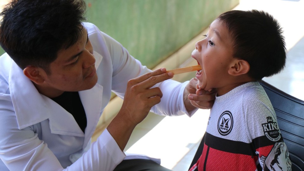 No momento, Diogo realiza atendimentos odontológicos em São Paulo mas seu objetivo é trabalhar integralmente no Território Xingu — Foto: Edson Medeiros/Branco Fotógrafo