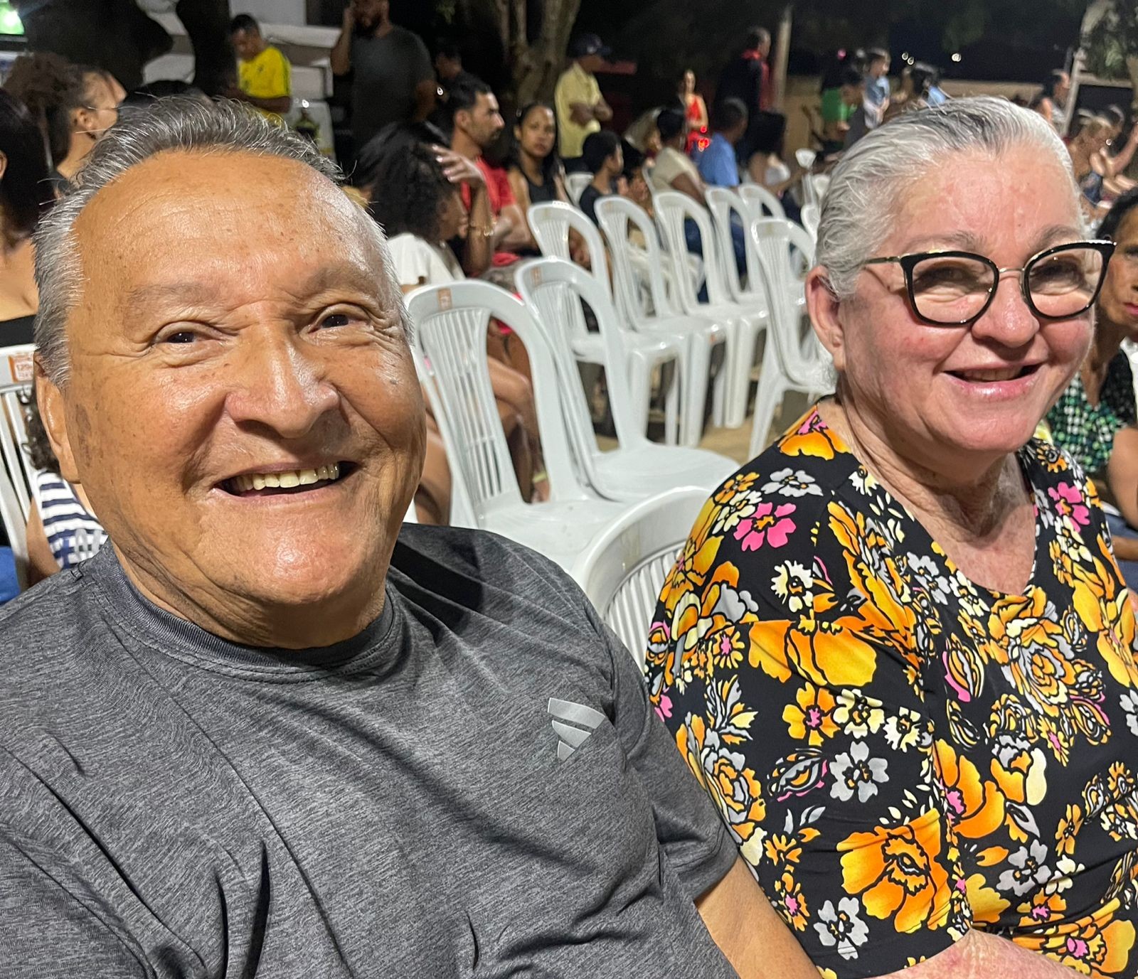 Prefeitura de Montes Claros inaugura praça no Joaquim Costa