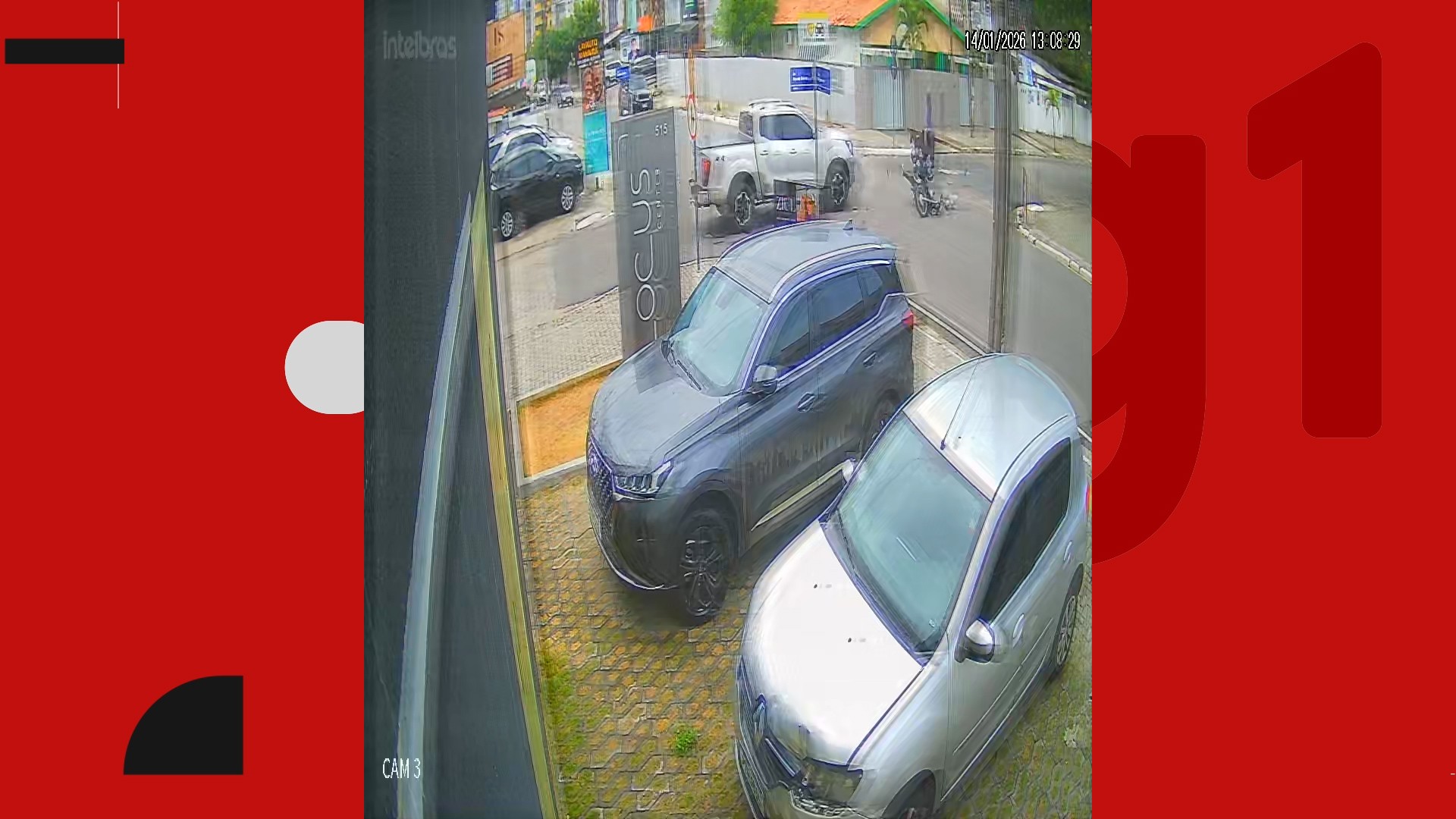 Homem morre após acidente envolvendo moto e carro em João Pessoa; VÍDEO