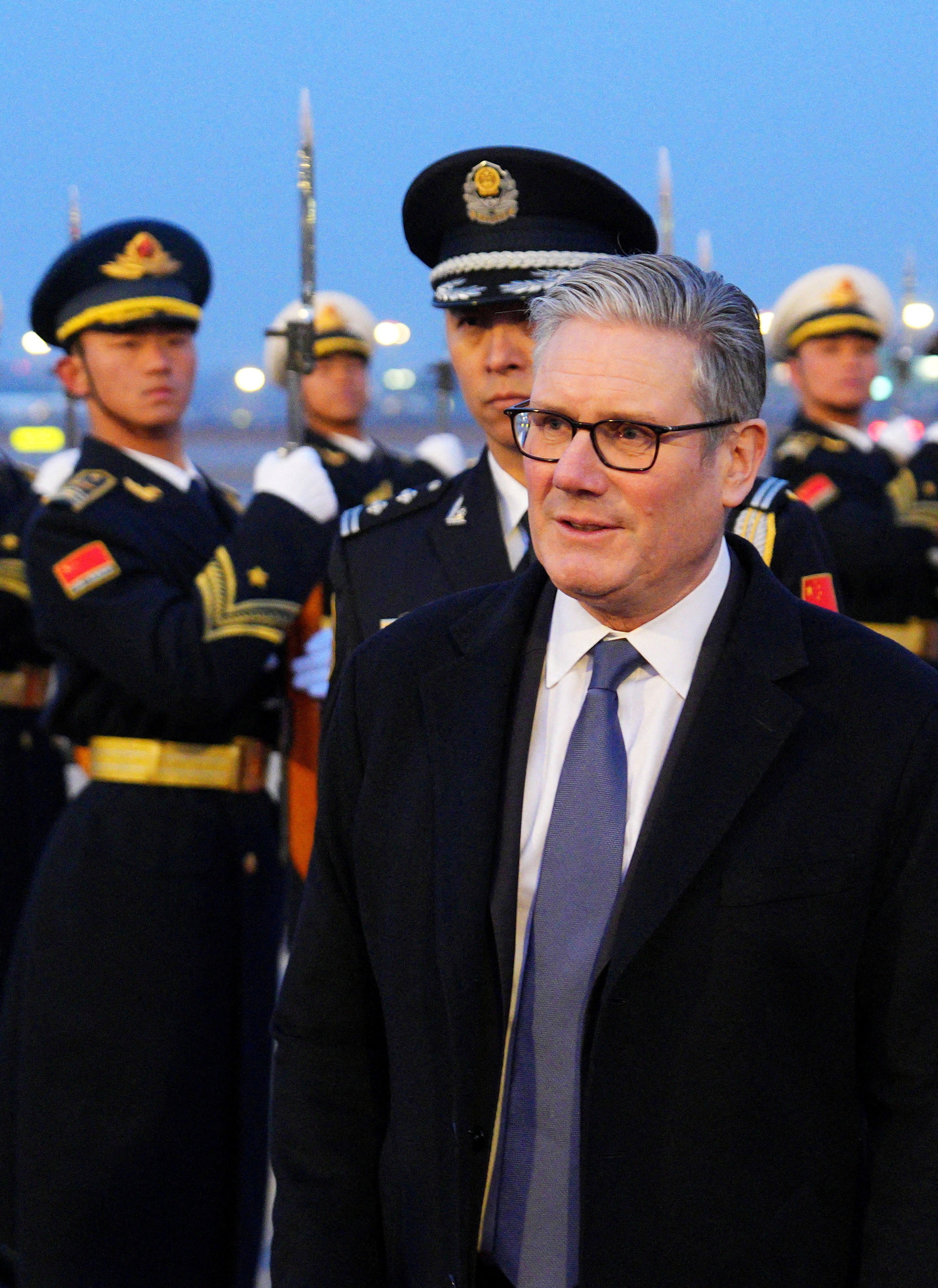 Premiê do Reino Unido chega à China em viagem vista como desafio a Trump